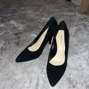 Never worn Nine West heels